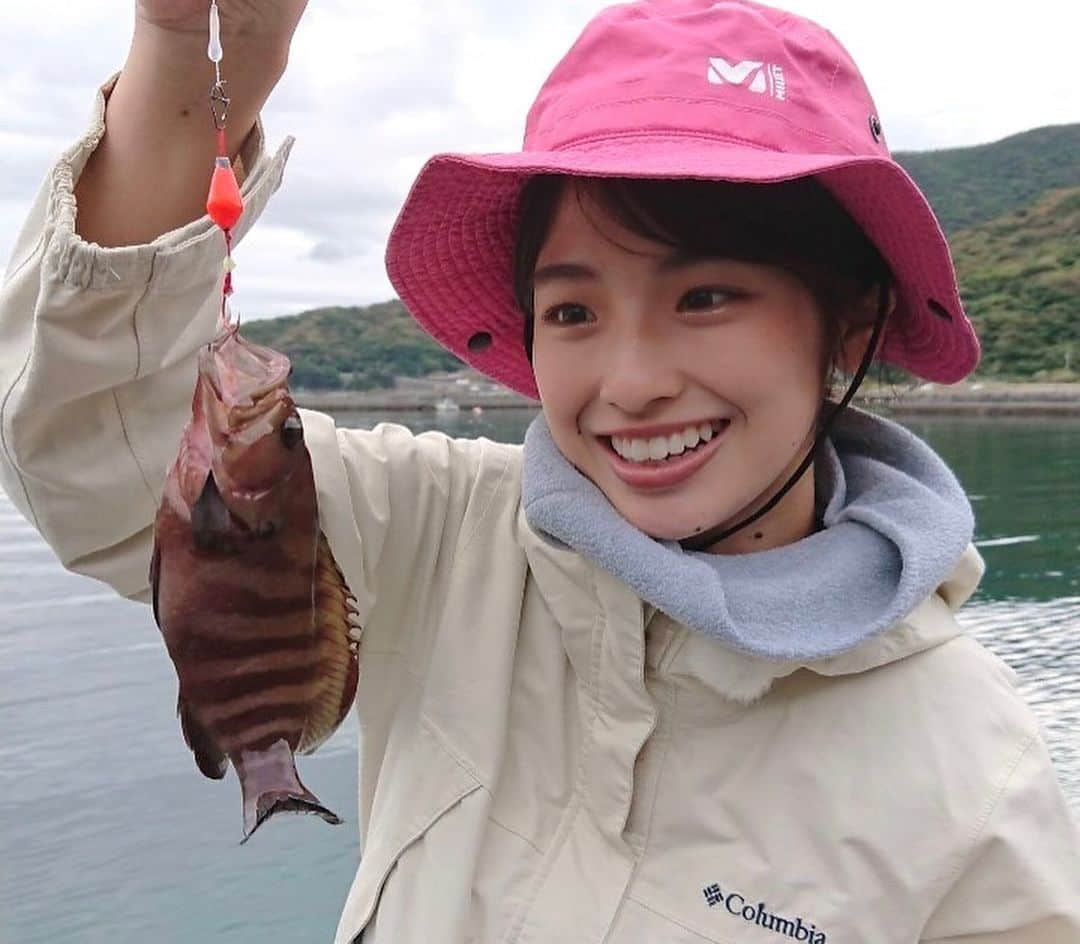 村西利恵さんのインスタグラム写真 - (村西利恵Instagram)「✔︎ あすはカンテレアナウンサー朗読会📚 ⁡ きょうはリハーサルをしていました。 ⁡ 岡安譲アナと谷元星奈アナが演目を練習している横で ⁡ 橋本和花子アナと藤本景子パイセンとパチリ📷 ⁡ テレビ放送もありますのでまたお知らせします💕 ⁡ そしてあす朝は釣りたガール！濃いめの放送もあります🎣 ⁡ 舘山聖奈アナが愛媛県愛南町で堤防五目に挑戦💪 ⁡ たくさん釣れてハッスルしたみたいなので🤤 ⁡ ぜひご覧ください😍❣️ ⁡ 12/5(日)朝5:15〜 カンテレで放送です📺 ⁡ ⁡ #カンテレ #アナウンサー #朗読会 #今年はみんなで #手紙を読みます #この他には #林弘典　アナと #新実彰平　アナが出演 #総勢7名 #釣りたガール濃いめ #ぜひご覧ください」12月4日 18時22分 - riemuranishi