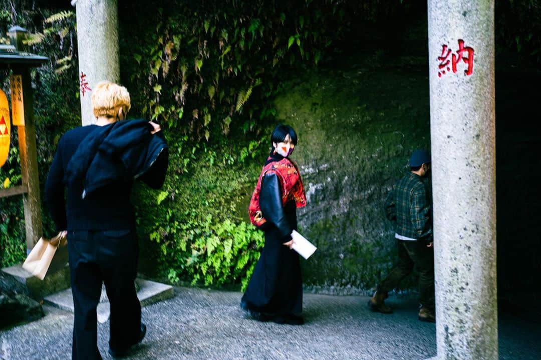 柴咲コウさんのインスタグラム写真 - (柴咲コウInstagram)「✴︎大人の遠足✴︎  弁財天へもお参りできました。  目が良くなりますように👁🌱」12月10日 14時13分 - ko_shibasaki