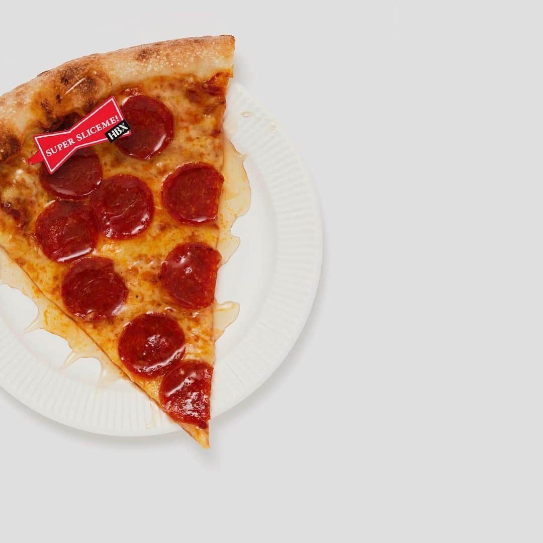 佐野玲於さんのインスタグラム写真 - (佐野玲於Instagram)「⁠VERDY × PIZZA SLICE × HBX 「SUPER SLICEME!」⁠  @verdy  @sh.ohei  @hbxjp  @pizza_slice_tokyo   #hbxsupersliceme  #PIZZASLICE」12月13日 17時22分 - reo_sano_official_acc