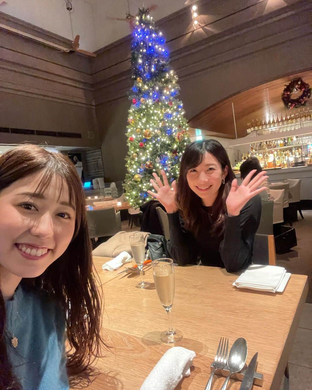 中根夕希さんのインスタグラム写真 - (中根夕希Instagram)「お休み…♡ 先日のラジオでもお話ししたのですが、、 会いたい人にも会えて、 一週間満喫させていただきました😌✨ 楽しかったーーーー！ 年末まで、あとちょっと！頑張ります。  #東京ドイツ村　#猿島 #横浜　#クリスマスマーケット  2枚目は藤原紀香さんとすれ違った、、 らしい？！猿島の桟橋。 6枚目は姉です😙 大重ちゃん可愛すぎたぁ🥰」12月16日 21時42分 - nakane.yuki