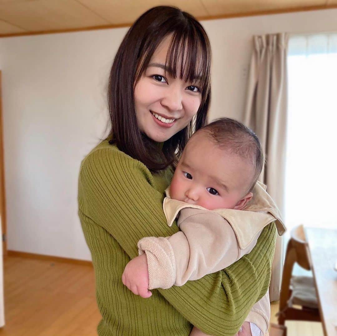 磯貝初奈さんのインスタグラム写真 - (磯貝初奈Instagram)「同期記者の間瀬ちゃんと赤ちゃんに会えました〜〜😊 癒しのひととき…🥺  間瀬ちゃんとも久しぶりに色々話せまして、あまりの楽しさにあっという間に時間が過ぎました^^」12月19日 16時46分 - hana_isogai