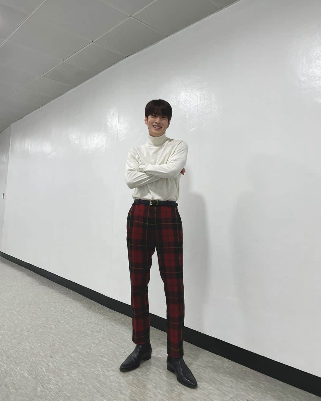 ジェヒョンさんのインスタグラム写真 - (ジェヒョンInstagram)「🎄」12月25日 19時40分 - _jeongjaehyun