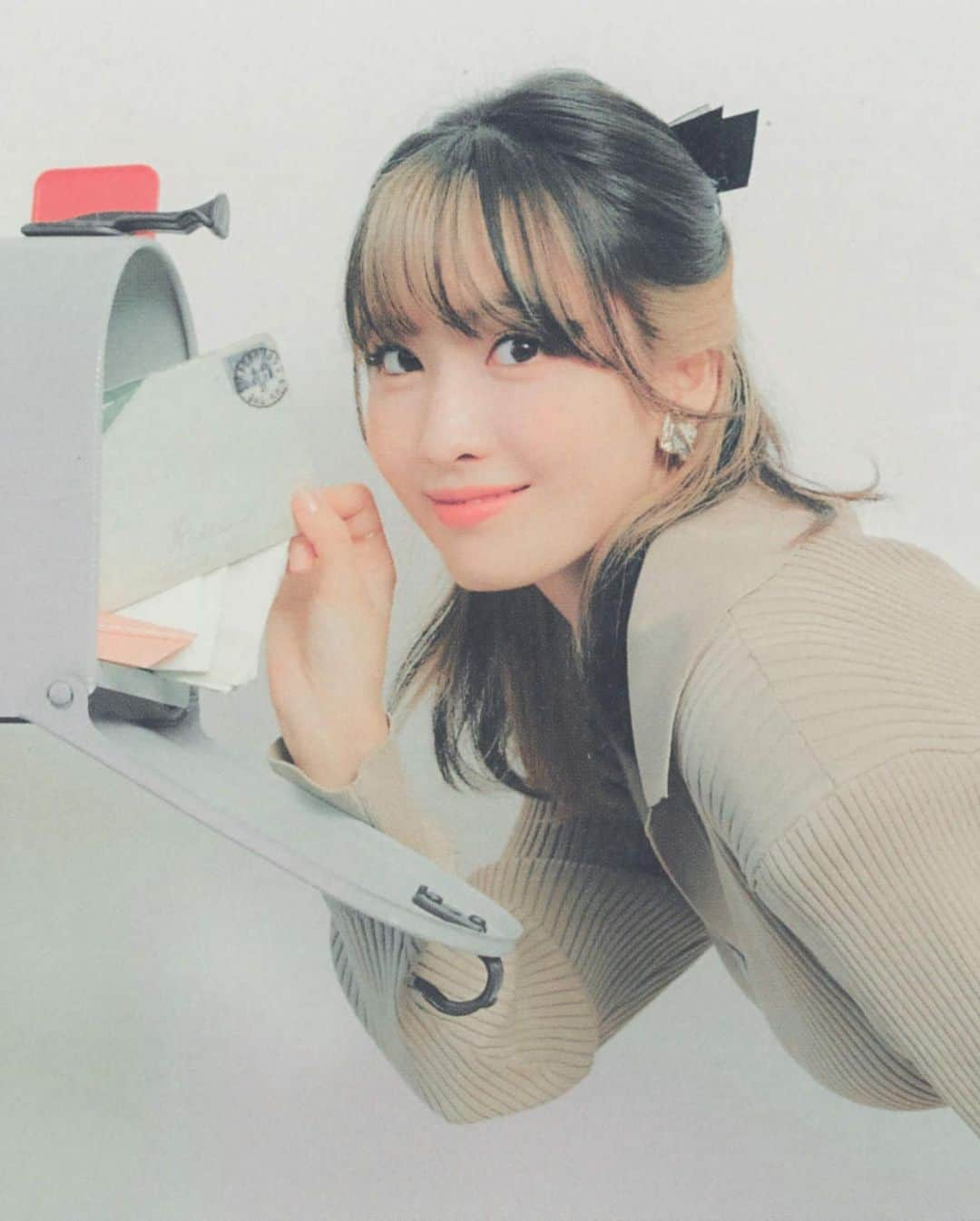 モモさんのインスタグラム写真 - (モモInstagram)「♡ [Scan] 220101 - Season’s Greetings 2022 “Letters To You”   - Happy New Year ❤️ #MOMO #트와이스 #모모 #平井もも #もも #TWICE © njmsjmdct2」1月1日 20時19分 - momojype