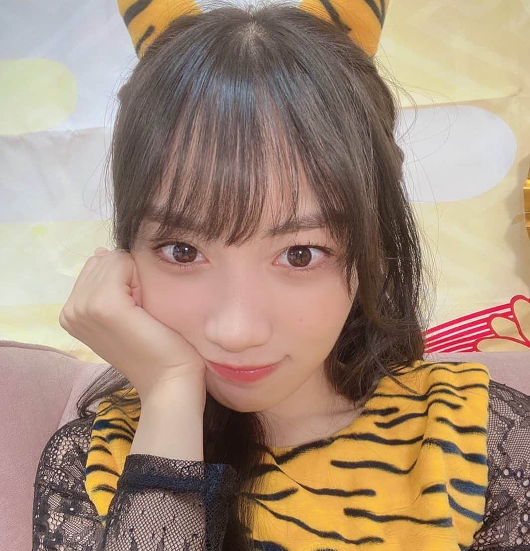 黒木ひかりさんのインスタグラム写真 - (黒木ひかりInstagram)「あけましておめでとうございます🎍🐯✨  2022年も素敵な1年にしましょうー！ 今年もよろしくお願い致します😆」1月1日 23時54分 - kuroki_hikari