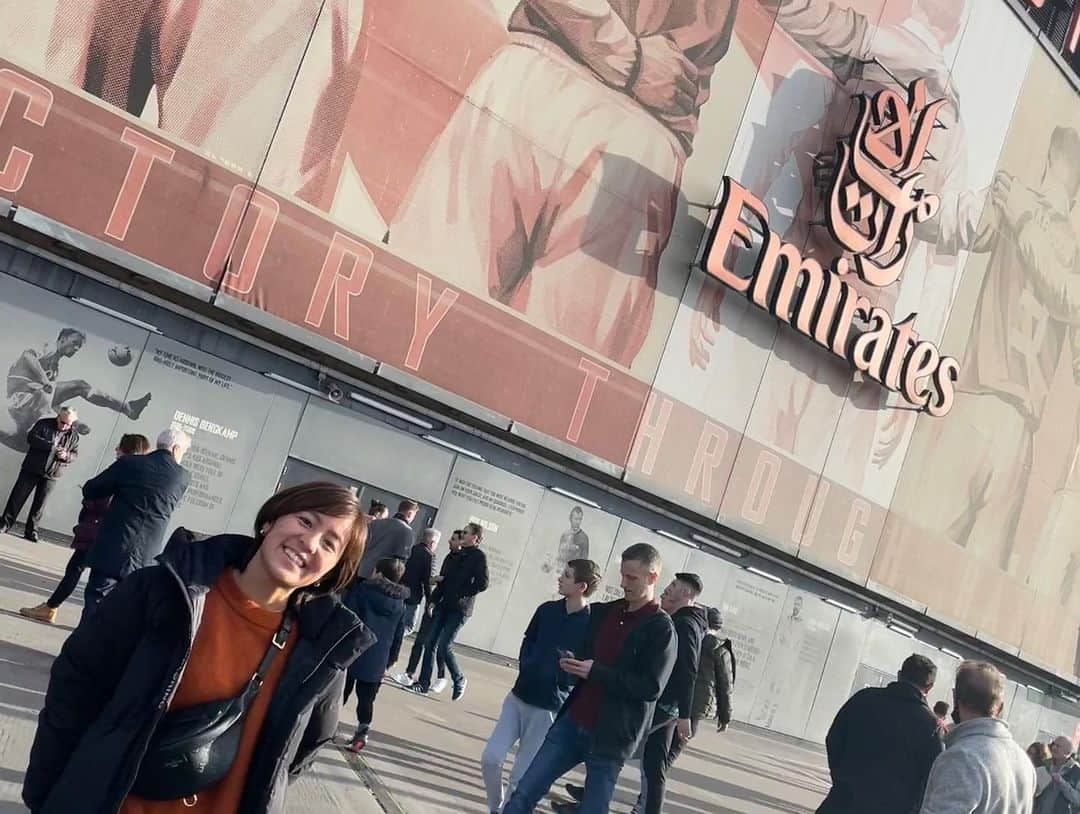 岩渕真奈さんのインスタグラム写真 - (岩渕真奈Instagram)「🎍🏟⚽️ ⁡ 2022年初日からサッカー観戦！🔥 Arsenal にとっていい一年になりますように🙏🏼❤️ ⁡ ⁡ #Arsenal」1月2日 1時44分 - iwabuchi.m_jp