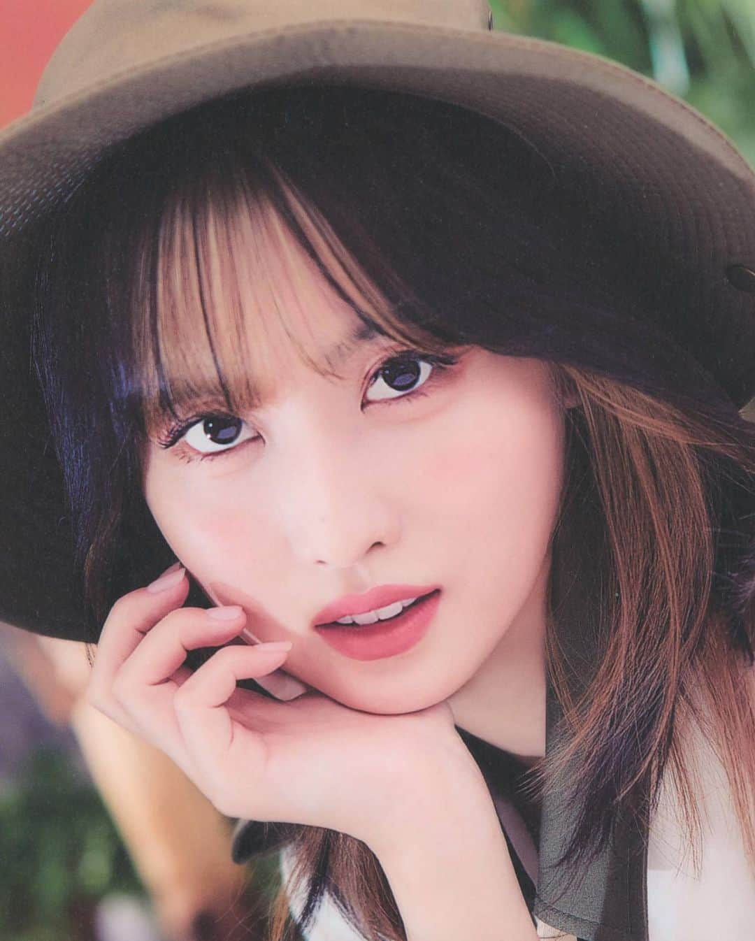 モモさんのインスタグラム写真 - (モモInstagram)「♡ [Scan] 220101 - Season’s Greetings 2022 “Letters To You”   -  #MOMO #트와이스 #모모 #平井もも #もも #TWICE © njmsjmdct2」1月2日 14時02分 - momojype