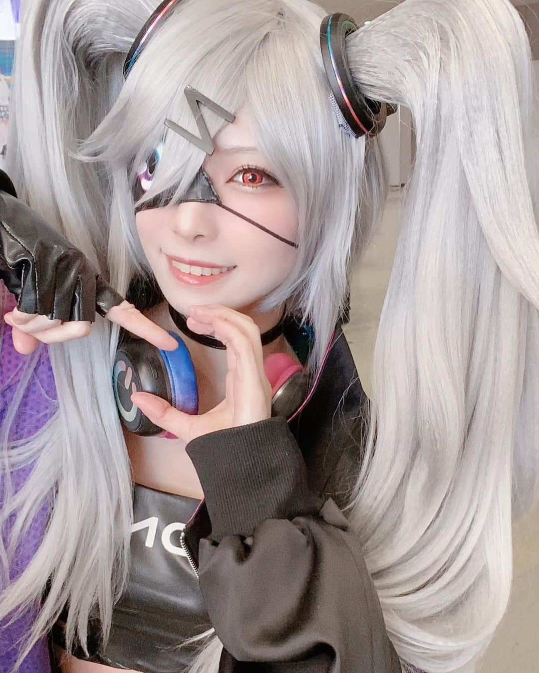 misacoさんのインスタグラム写真 - (misacoInstagram)「今年もよろしくお願い致します🥰 去年よりもっとSNSも配信も更新していきたいです、コスプレも沢山したい！ ・ ・ コミケ99では企業ブースにいました！ ZONeエナジーブースのぞん子ちゃんです！ 2日間違うバージョンの衣装が着れて嬉しい✨ ZONe今年もお世話にまーす！ ・ #c99 #ZONeエナジー #ぞん子 #ZONeアート #コミケ #コミケ99 #コミケ99コスプレ #c99コスプレ #cosplay #コスプレ #コスプレイヤー #cosplaygirls #selfie #自撮り女子 #japanesegirl #gravure #japanesemodel #japan_of_insta」1月4日 2時35分 - ityomaru