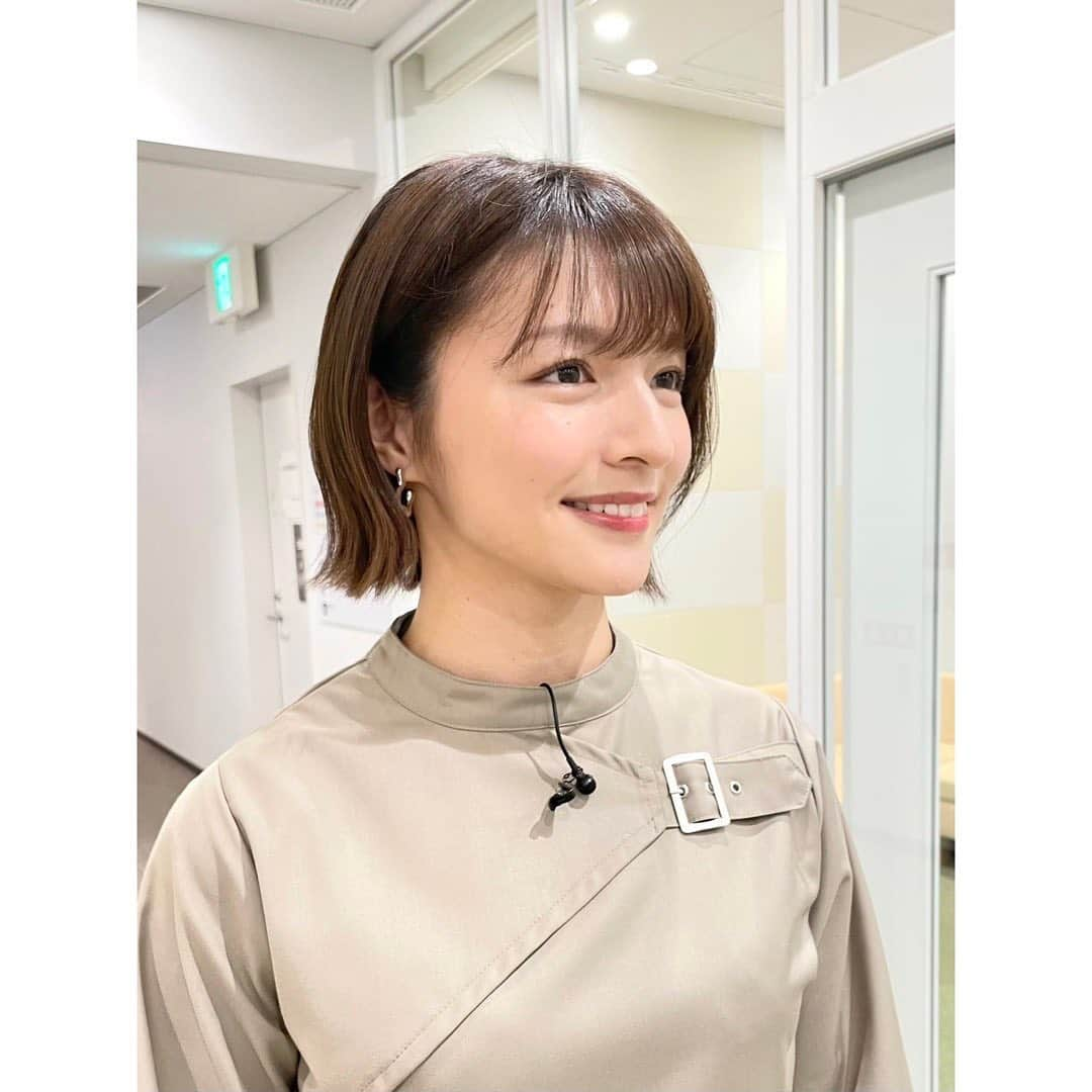 清水麻椰さんのインスタグラム写真 - (清水麻椰Instagram)「昨日の #サタプラ  ご覧いただきありがとうございました👩🏻‍⚕️🌸  また、この1月からスタジオ進行を務めることになりました。 #ひたすら試してランキング もバージョンアップ！ みなさんに元気な朝を届けられるよう頑張ります🌞 何卒よろしくお願いいたします。  ------------------------------  👗ワンピース　 #&g'aime @angaime_official  💍ピアス　 #Soa @soa.jp」1月9日 17時04分 - mayasmz