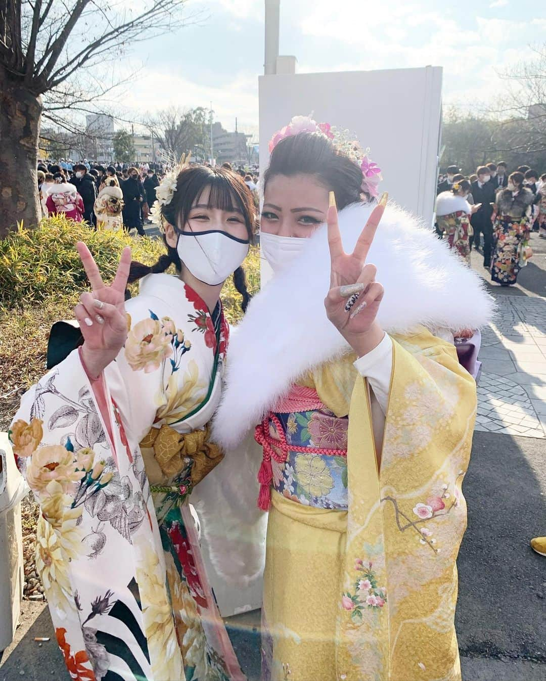 橋野彩葉さんのインスタグラム写真 - (橋野彩葉Instagram)「連続投稿ごめんなさい！ これで最後𓈒𓂂𓏸 みんなと久々に会えてとても嬉しかった❤️‍🔥   #振袖  #成人式  #成人  #新成人  #祝成人  #祝」1月11日 18時43分 - iroha_0521_