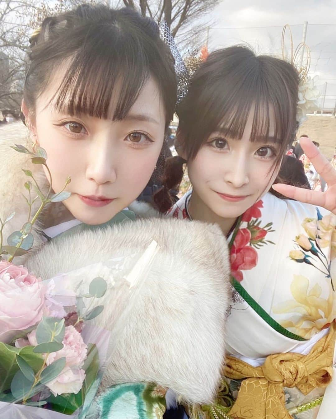 橋野彩葉さんのインスタグラム写真 - (橋野彩葉Instagram)「連続投稿ごめんなさい！ これで最後𓈒𓂂𓏸 みんなと久々に会えてとても嬉しかった❤️‍🔥   #振袖  #成人式  #成人  #新成人  #祝成人  #祝」1月11日 18時43分 - iroha_0521_