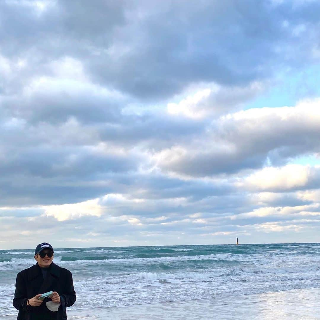 アン・ボヒョンさんのインスタグラム写真 - (アン・ボヒョンInstagram)「제주도도 춥다..」1月13日 17時27分 - bohyunahn