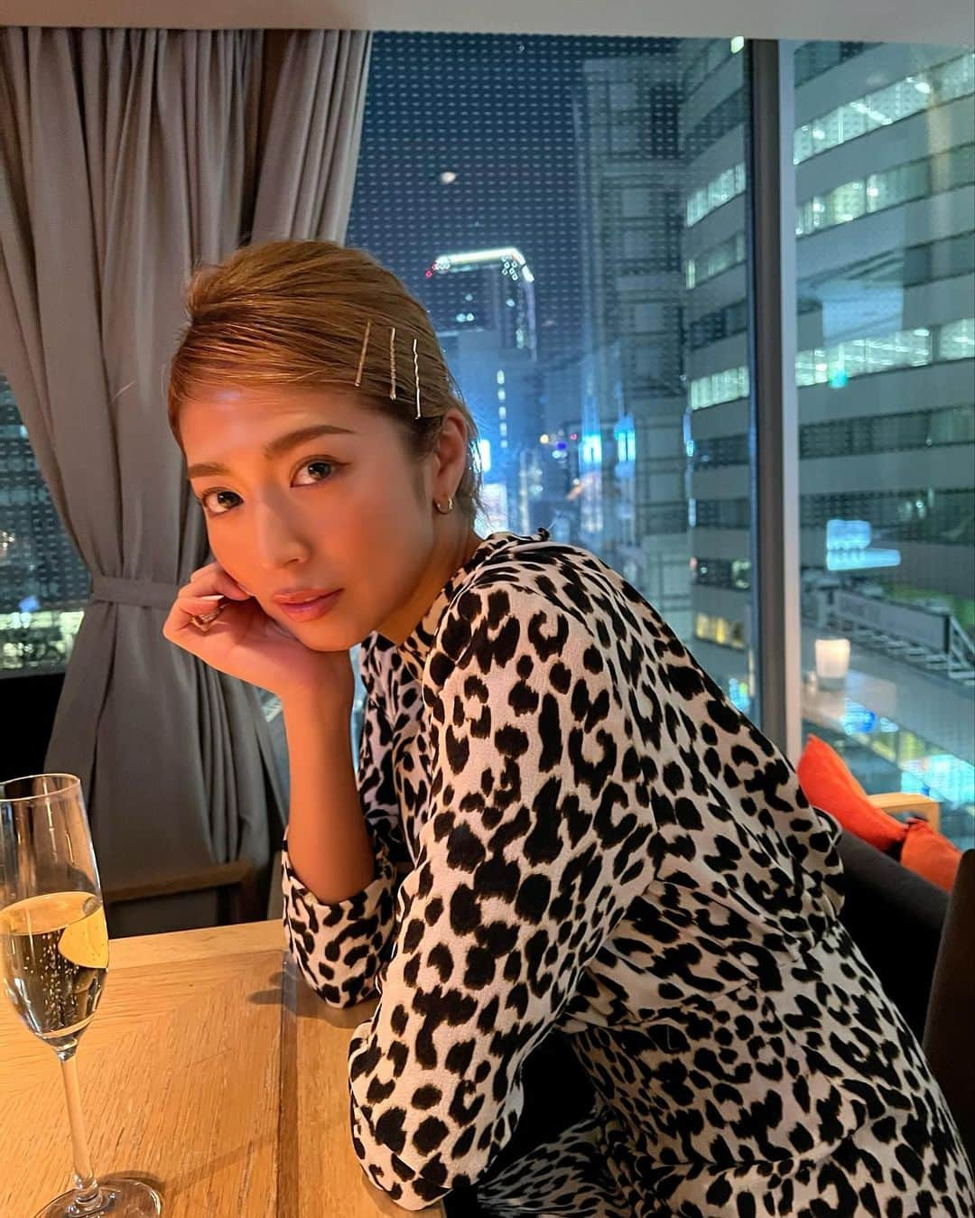 今井華さんのインスタグラム写真 - (今井華Instagram)「🇫🇷🥂🐆✨ #13pro画質◎」1月17日 14時23分 - imaihana