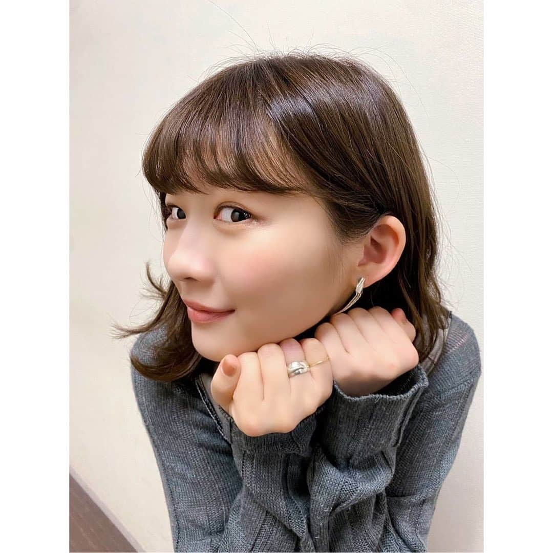 伊藤沙莉さんのインスタグラム写真 - (伊藤沙莉Instagram)「「クイズ・ドレミファドン！」 シャツ ロングベストニット パンツ @lephil_official ブーツ @dianashoespress リング イヤーカフ @tblt_e   「めざまし8」&「ネプリーグ」 ドレス @disembysiik ニット @ys_theofficial ブーツ @dianashoespress イヤリング @irolier_official リング @meitian._  「言葉にできないそんな夜」 シャツ @ujoh.official サロペット @beautyandyouth_ official  「ザ・ニュージックビデオ」 ベスト ワンピース @near.nippon_official  「シチリアを征服したクマ王国の物語」 インタビュー等  ニット @lenz_lupe カットソー パンツ @domenicoandsavio  全部全部可愛すぎる 素敵なお衣装、アクセサリーでした！ ありがとうございました☺️❤️」1月17日 20時44分 - itosairi