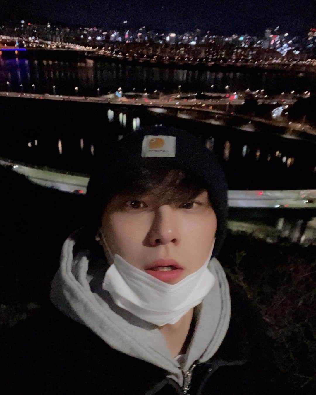 イ・ドヒョンさんのインスタグラム写真 - (イ・ドヒョンInstagram)「🍞」1月18日 0時22分 - ldh_sky