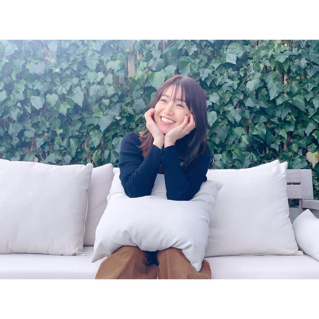 大島優子さんのインスタグラム写真 - (大島優子Instagram)「行ってみたかった東京エディションホテルでの楽しい撮影がありました💟 まだまだ日頃気をつけて過ごさなきゃいけない日々ですが ホテルステイで時間を作るのもいいかもね👼🏻💐」1月20日 18時19分 - yuk00shima