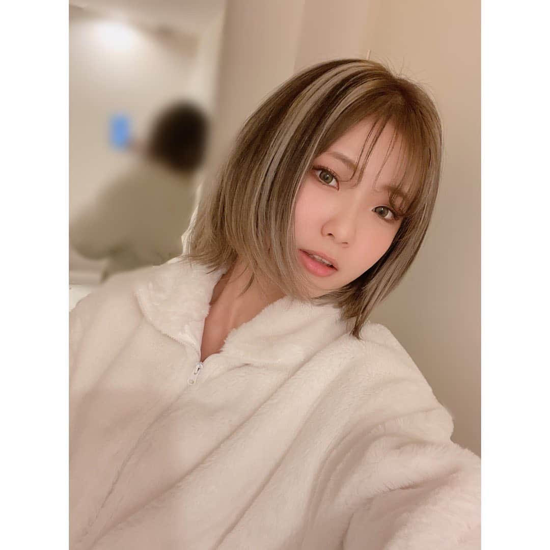 あみかさんのインスタグラム写真 - (あみかInstagram)「暗めの髪色^^みんなおまたせ🙄w」1月21日 21時39分 - amika_tanaka0429