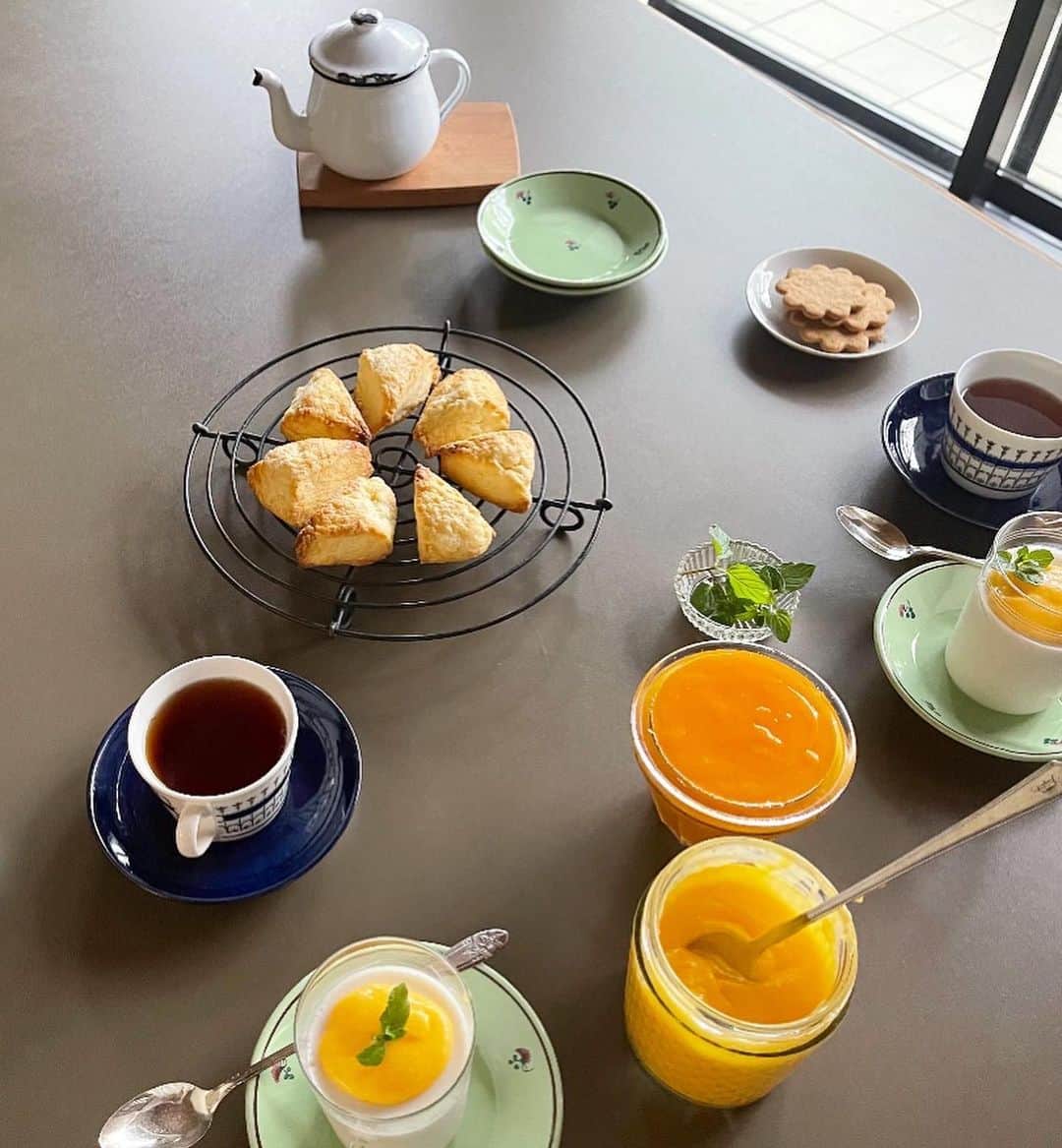 朝日奈央さんのインスタグラム写真 - (朝日奈央Instagram)「しあわせすぎる空間でした😋🍽✨ 📖2月号「きょうの料理ビギナーズ」」1月24日 14時11分 - pop_step_asahi