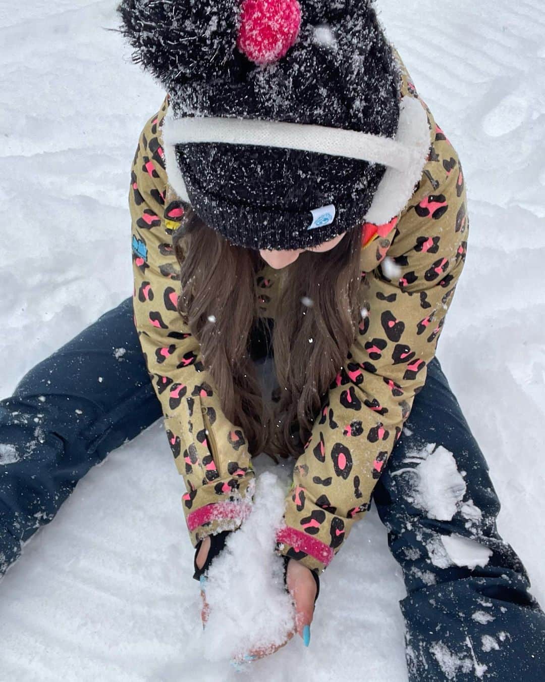 浅井マリサさんのインスタグラム写真 - (浅井マリサInstagram)「☺︎ 手、凍傷になるかと思いました（＾Ｏ＾） 雪かなり楽しかったなぁ🌨   #スノボー  #スノボーウェア  #雪」1月25日 23時49分 - marisa_a_egg
