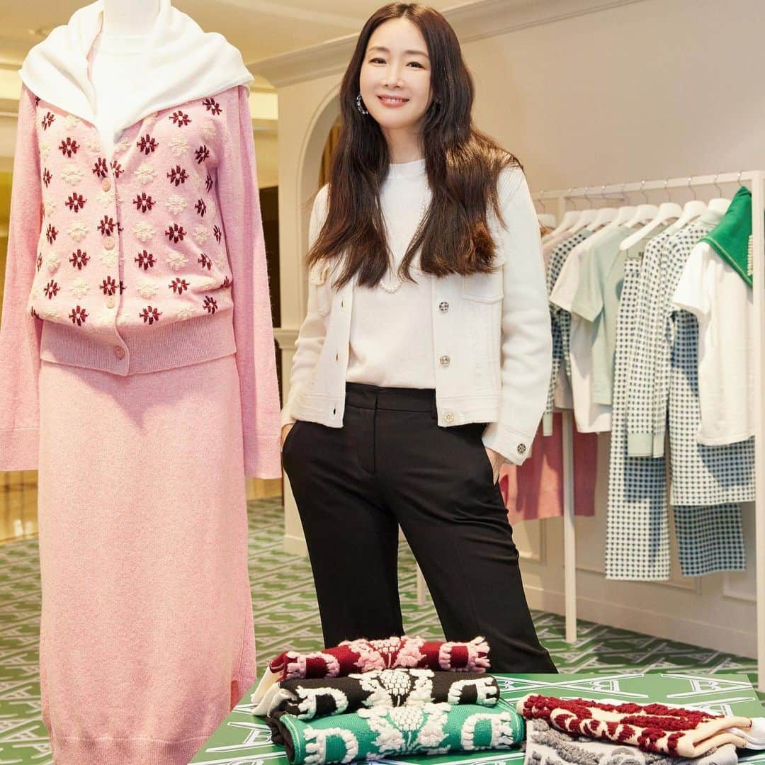 チェ・ジウさんのインスタグラム写真 - (チェ・ジウInstagram)「🧶👚💚  #ad #BARRIE #배리」1月28日 14時26分 - choijivvoo