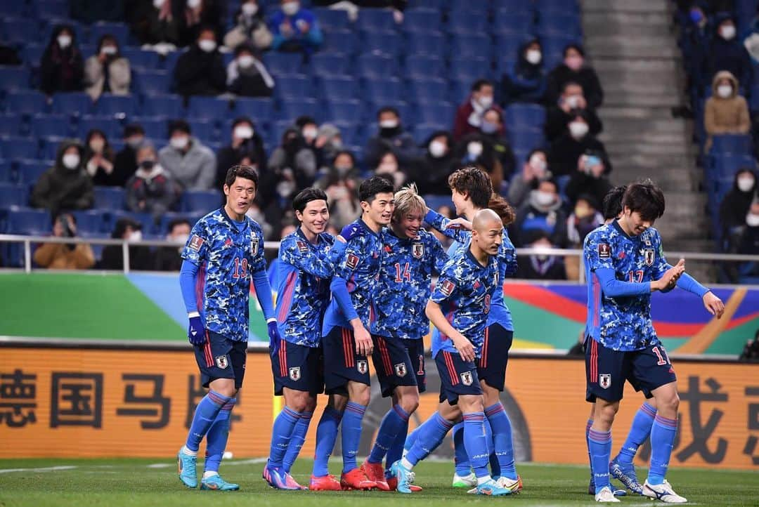 谷口彰悟さんのインスタグラム写真 - (谷口彰悟Instagram)「🇯🇵2-0🇨🇳 次も勝つ🔥  #RoadtoQatar #daihyo #samuraiblue」1月28日 20時38分 - shogo_taniguchi_5