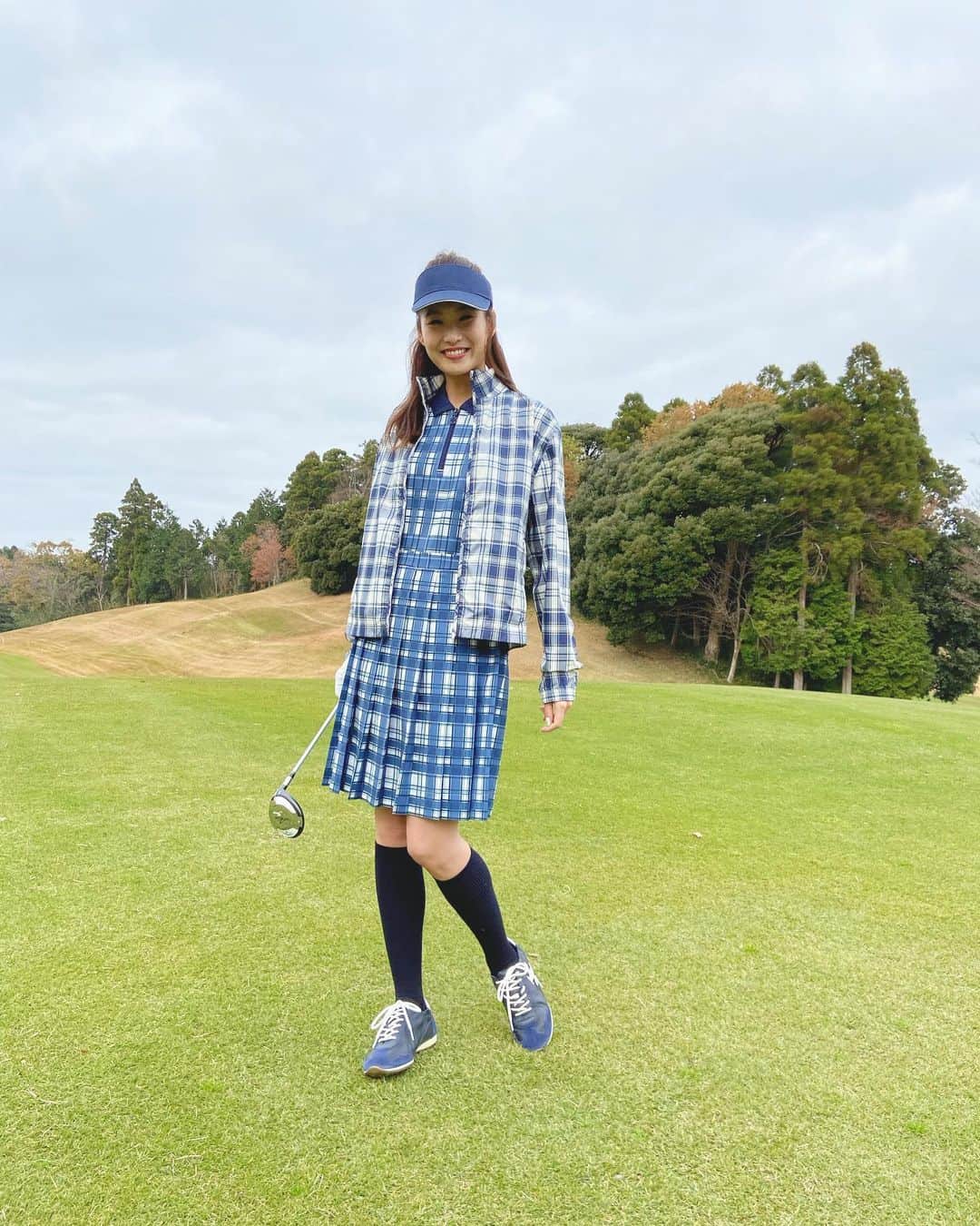 谷川りさこさんのインスタグラム写真 - (谷川りさこInstagram)「@ginger_magazine  ✖️ @torysport   ゴルフ女子 可愛いゴルフウェア 寒い中みなさん ありがとうございました！ めっちゃ楽しい撮影でした❤️  #ゴルフ女子 #golfwear  #golf #fashionmagazine  #ゴルフはビギナー #可愛いゴルフウェアで テンションはあがる」1月29日 21時59分 - risakoko