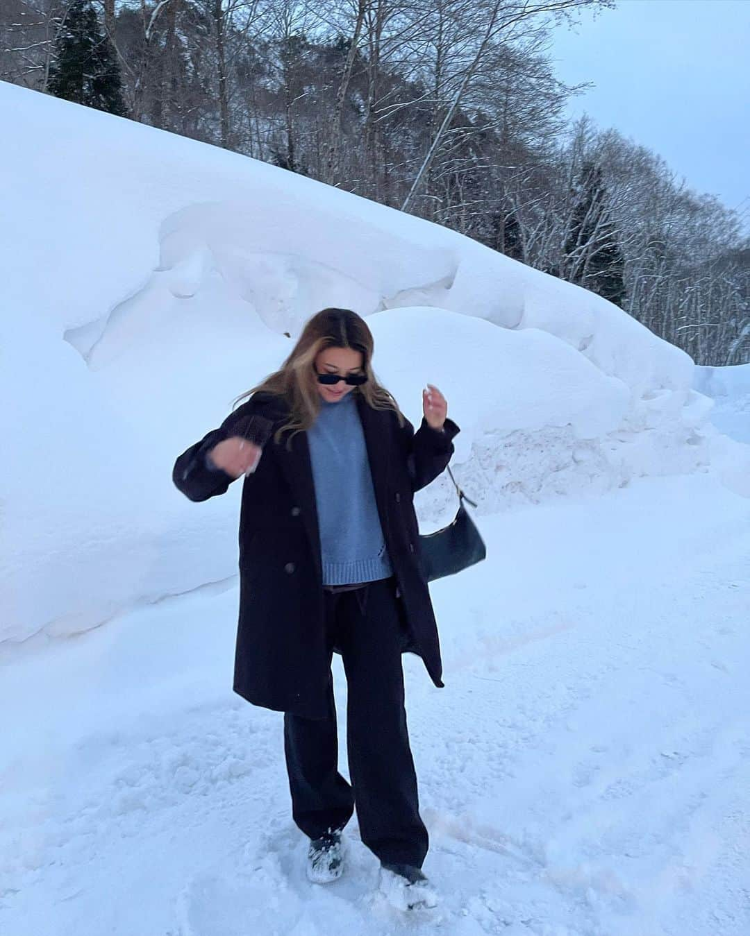 松田詩野さんのインスタグラム写真 - (松田詩野Instagram)「Trying something new today 🤍🤯🤩 It was so much fun💖  snow wear by @billabongwomens @billabongwomensjp  #苗場スキー場」2月2日 18時43分 - shinomatsuda