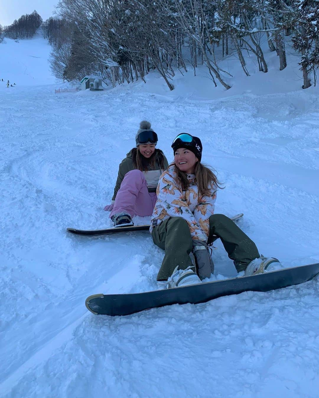 松田詩野さんのインスタグラム写真 - (松田詩野Instagram)「Trying something new today 🤍🤯🤩 It was so much fun💖  snow wear by @billabongwomens @billabongwomensjp  #苗場スキー場」2月2日 18時43分 - shinomatsuda