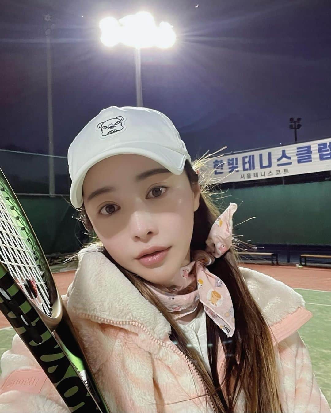 ホン・スアさんのインスタグラム写真 - (ホン・スアInstagram)「my love 💖 만다야 , @a__manda__22  네가 있어 가능했어 🥺🙏🏻 눙물날뻔  응원해주신 모든분들  고맙고 감사해요   🏆 💕 꺄악 !!  너무쥬앙 🙈 💕  @korea_tennis 🔥   #바볼랏언더독   #우승 🎉 두둥 🎾🔥」2月5日 16時04分 - sooah.hong