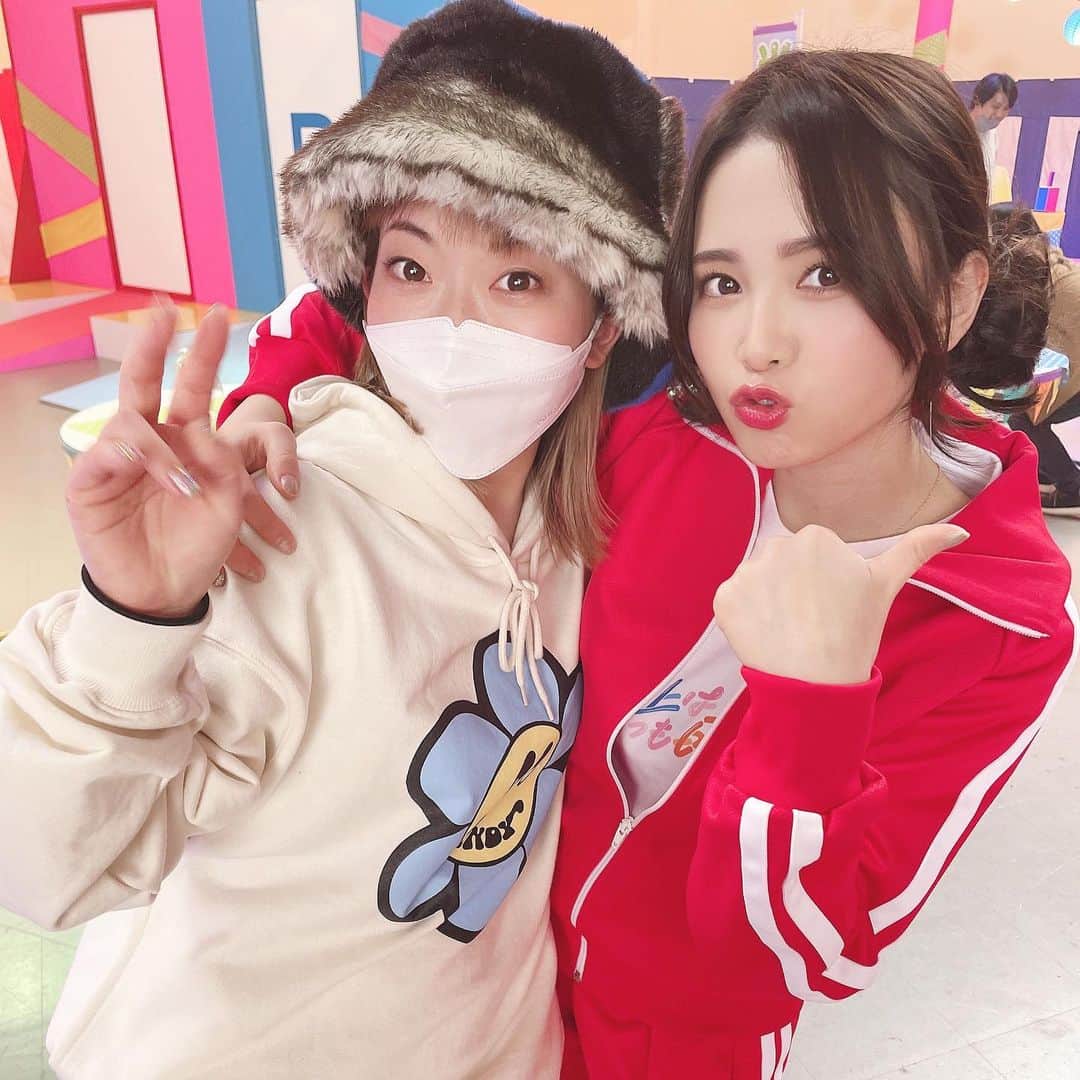 西村歩乃果さんのインスタグラム写真 - (西村歩乃果Instagram)「当たりくじのMVオフショ🤳  人生初めて粉に飛び込みました 楽しかった。  すてきなMVにしてくださったakaneさんに感謝😭🥳👏 一緒に打ち合わせして、 どんな衣装にするか どんな内容にするか 決めたんだよおおおおお  #全身タイツ顔透けてるの可愛い 笑 #ラストアイドル  #当たりくじ」2月9日 13時50分 - honoka.n28