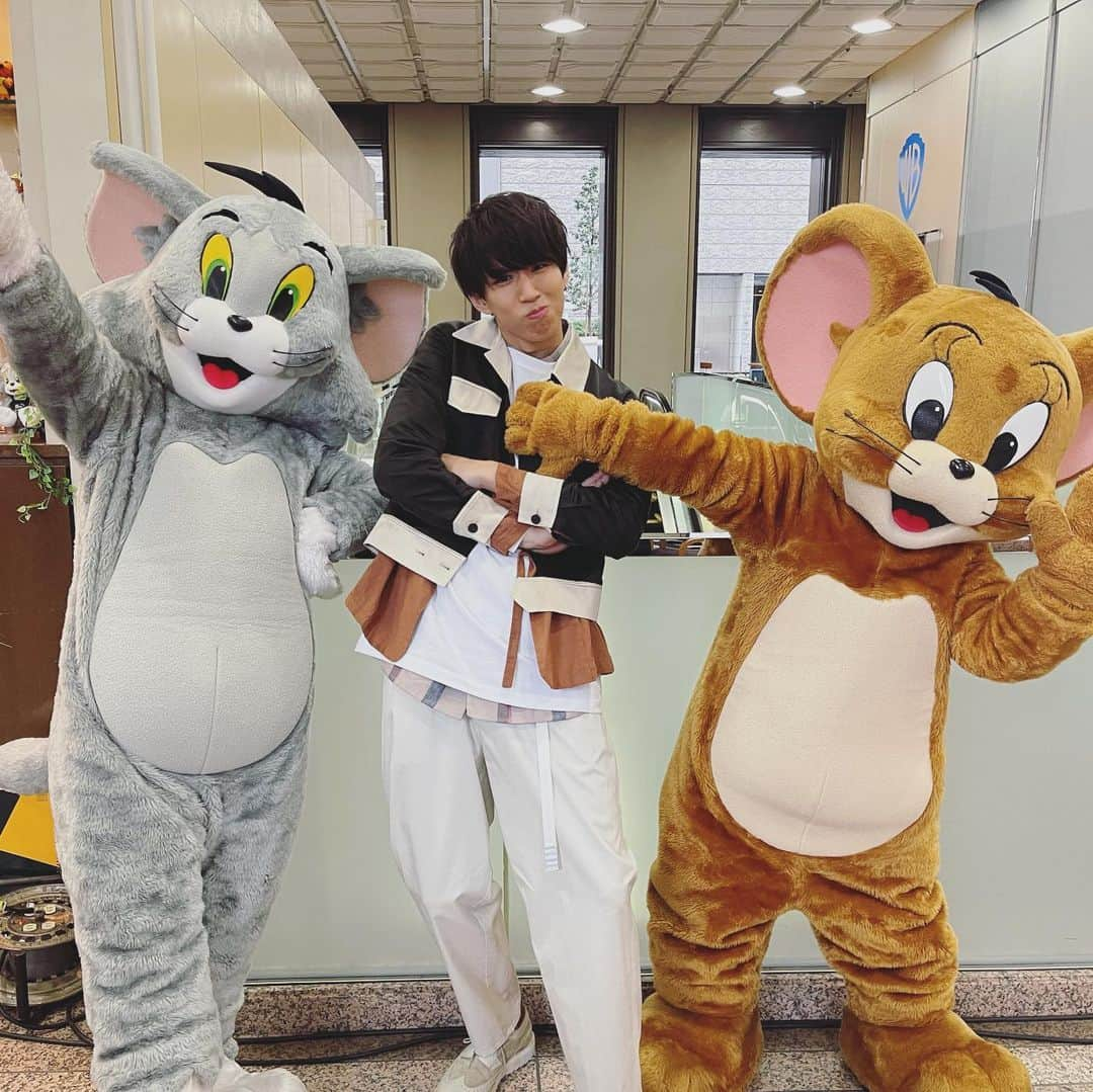 はじめしゃちょーさんのインスタグラム写真 - (はじめしゃちょーInstagram)「トムとジェリー😸🐭」2月10日 15時05分 - hajimesyachodesu