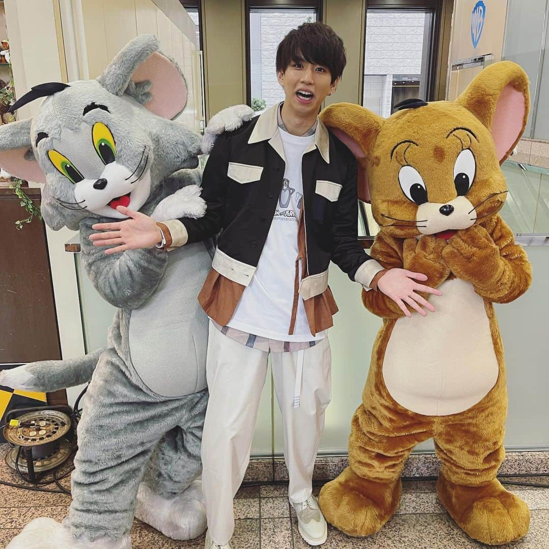 はじめしゃちょーさんのインスタグラム写真 - (はじめしゃちょーInstagram)「トムとジェリー😸🐭」2月10日 15時05分 - hajimesyachodesu