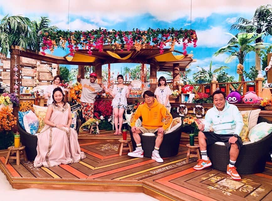 安藤美姫さんのインスタグラム写真 - (安藤美姫Instagram)「When I was on TV:)))  “🏝🌺さまぁ〜リゾート🌺🏝”  ご覧頂きありがとうございました！ 今回はプエルトリコの海を紹介しました！ 絶対行きたい🤔🏖 またまた楽しい時間でした！ ご一緒させて頂き本当にありがとうございました！  #さまぁ〜リゾート #さまぁリゾート  #さまぁーず  #プエルトリコ  #三村マサカズ さん #大竹一樹 さん #安藤美姫 #puertorico  #mikiando」2月13日 19時16分 - miki_m_ando0403