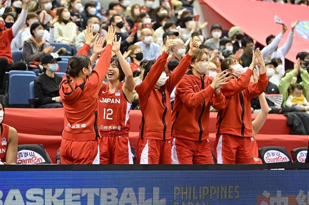 三好南穂さんのインスタグラム写真 - (三好南穂Instagram)「たくさんの応援ありがとうございました！  みなさんの前で、日本のバスケットをお見せすることができて良かったです🇯🇵  すぐにリーグ戦が始まるので、またそれに向けて頑張っていきたいと思います🔥  @fibawwc  #FIBAWWC #AkatsukiFive」2月14日 19時11分 - i_am_miiiyooo