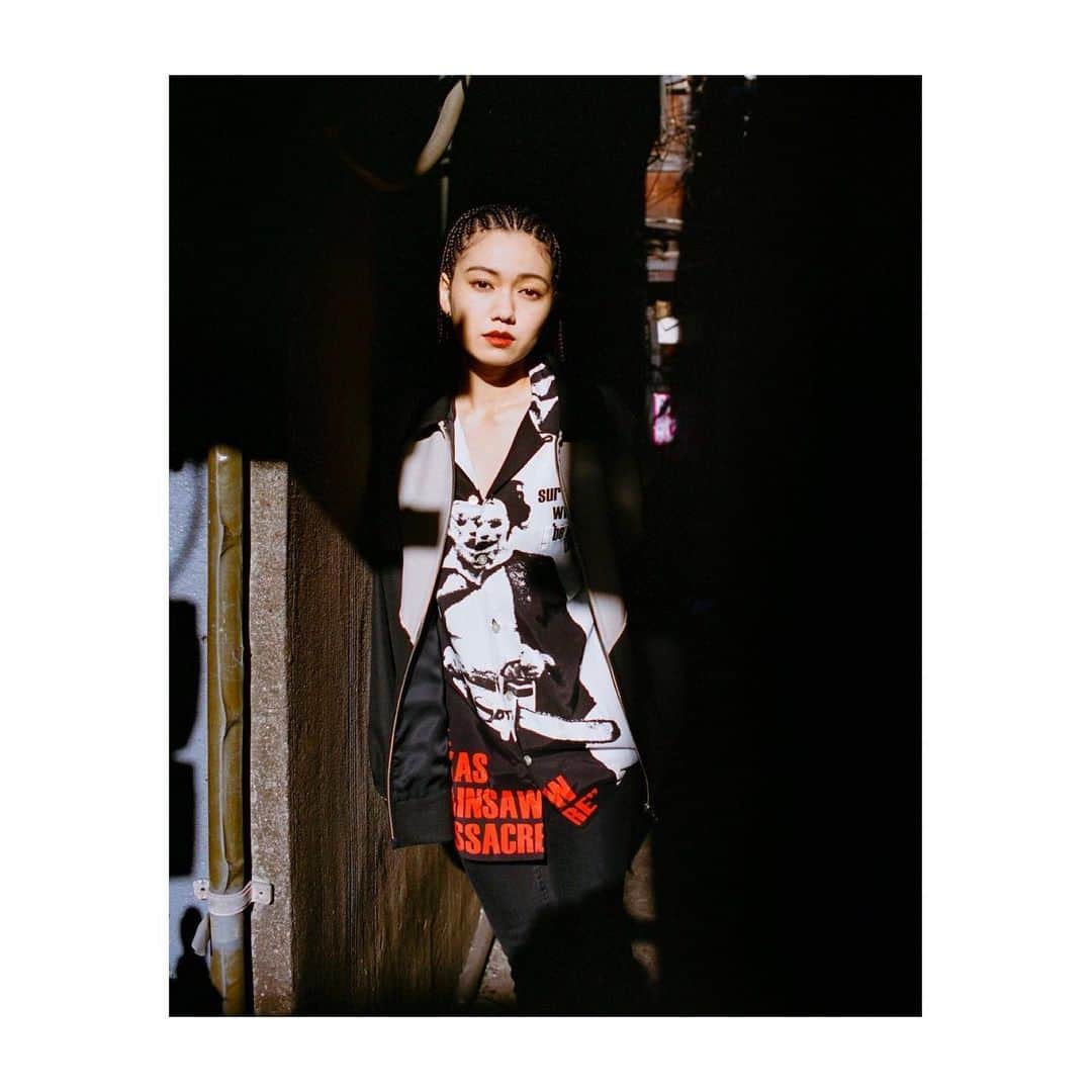 二階堂ふみさんのインスタグラム写真 - (二階堂ふみInstagram)「WACKO MARIA  SPRING / SUMMER 2022 天国東京 THE NEW ORDER Magazine / 26 @thenewordermagazine @wackomaria_guiltyparties   Photo @jirokonami  Hair @mikajambo_braids  Make Mariko Adachi」2月15日 15時48分 - fumi_nikaido