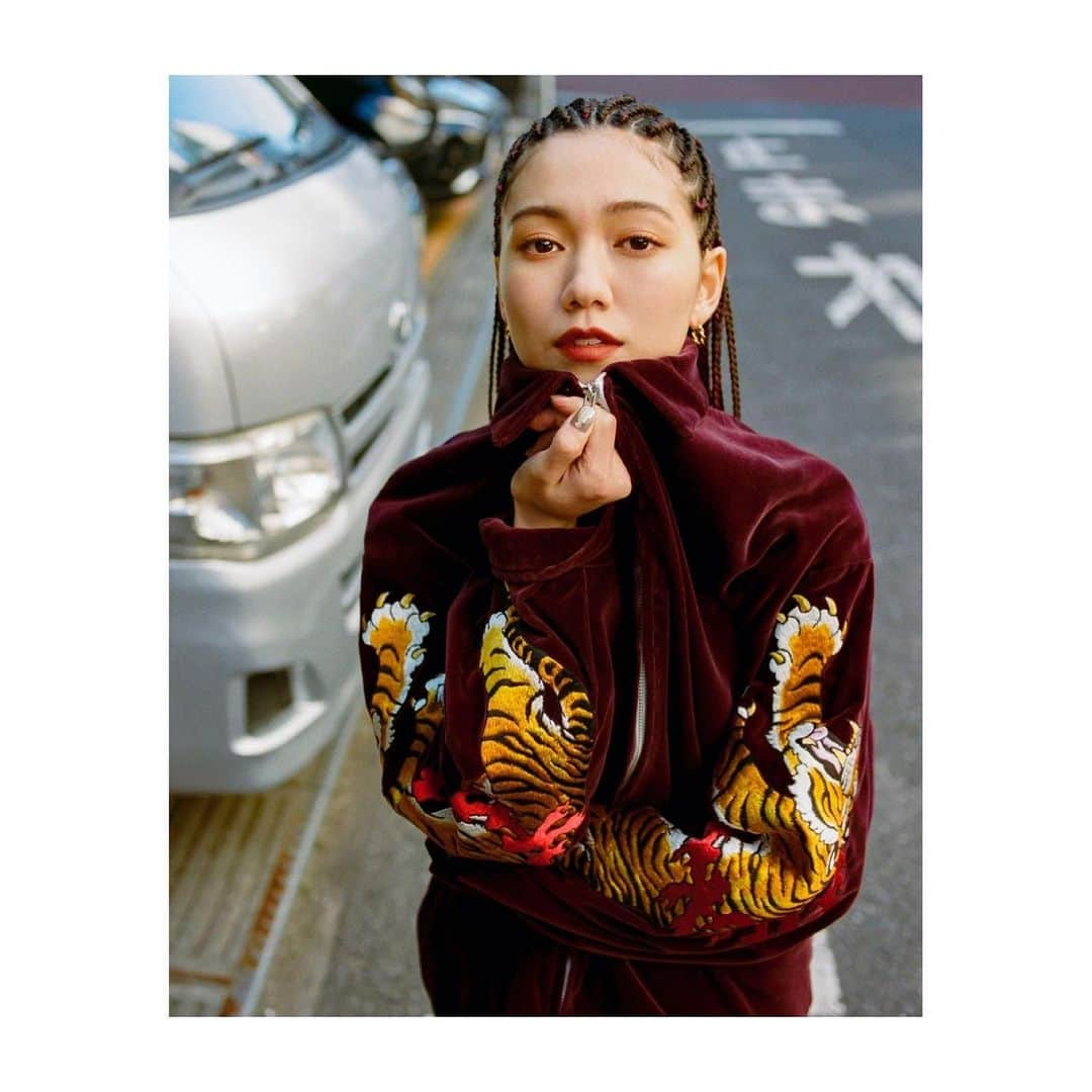 二階堂ふみさんのインスタグラム写真 - (二階堂ふみInstagram)「WACKO MARIA  SPRING / SUMMER 2022 天国東京 THE NEW ORDER Magazine / 26 @thenewordermagazine @wackomaria_guiltyparties   Photo @jirokonami  Hair @mikajambo_braids  Make Mariko Adachi」2月15日 15時48分 - fumi_nikaido