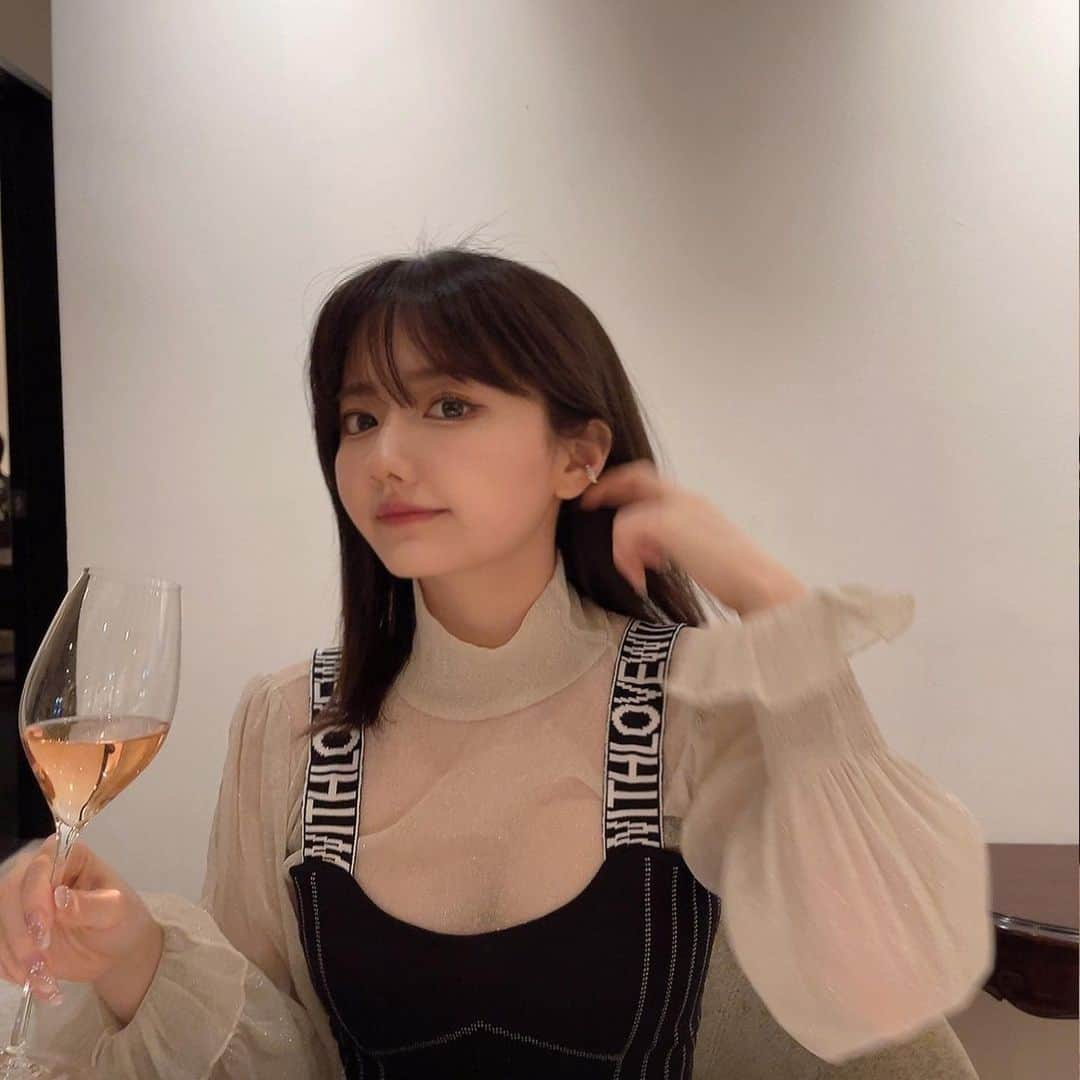 椎木里佳さんのインスタグラム写真 - (椎木里佳Instagram)「ついに社長歴10年目突入…！ 10年経っても最高に楽しく働ける幸せを感じながら今年も頑張ります！🤲🏻」2月17日 22時56分 - rikashiiki