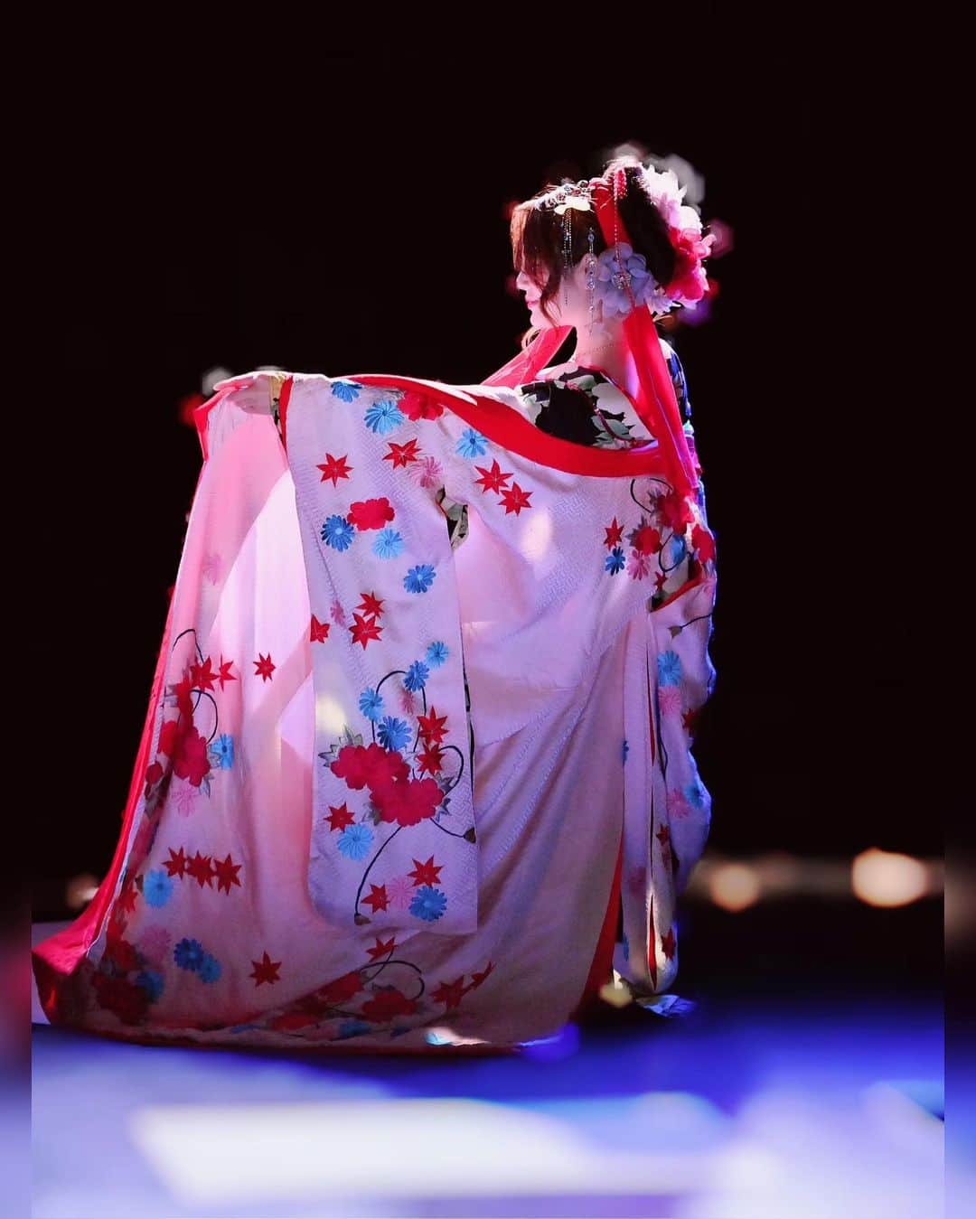 有沢りさ（南沙也香）さんのインスタグラム写真 - (有沢りさ（南沙也香）Instagram)「#kimonofashion  #japaneseoiran  #oiran #kyototrip  #美 #ダンス衣装  #photostagram  #sexyactress  #followmeguys  #cawaii  #japaneseculture」2月18日 10時43分 - raku_risa