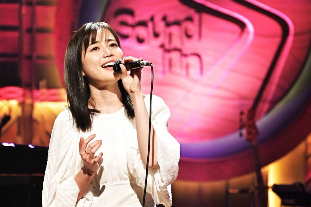 生田絵梨花さんのインスタグラム写真 - (生田絵梨花Instagram)「今夜18:30～ BS-TBS「Sound Inn S」に出演します♪  グループ卒業後、初めての歌番組。  思い入れのある3曲を歌いました。  よかったらぜひ♪」2月19日 13時14分 - ikutaerika.official