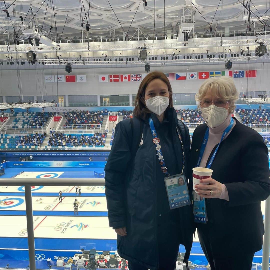 ナタリー・ペシャラさんのインスタグラム写真 - (ナタリー・ペシャラInstagram)「Rencontre avec la presidente de la Fédération Mondiale de Curling à l’Ice Cube. 🥌 🇯🇵🇬🇧 #curling #finale #womensgoldmedalgame」2月20日 12時07分 - nathaliepechalat