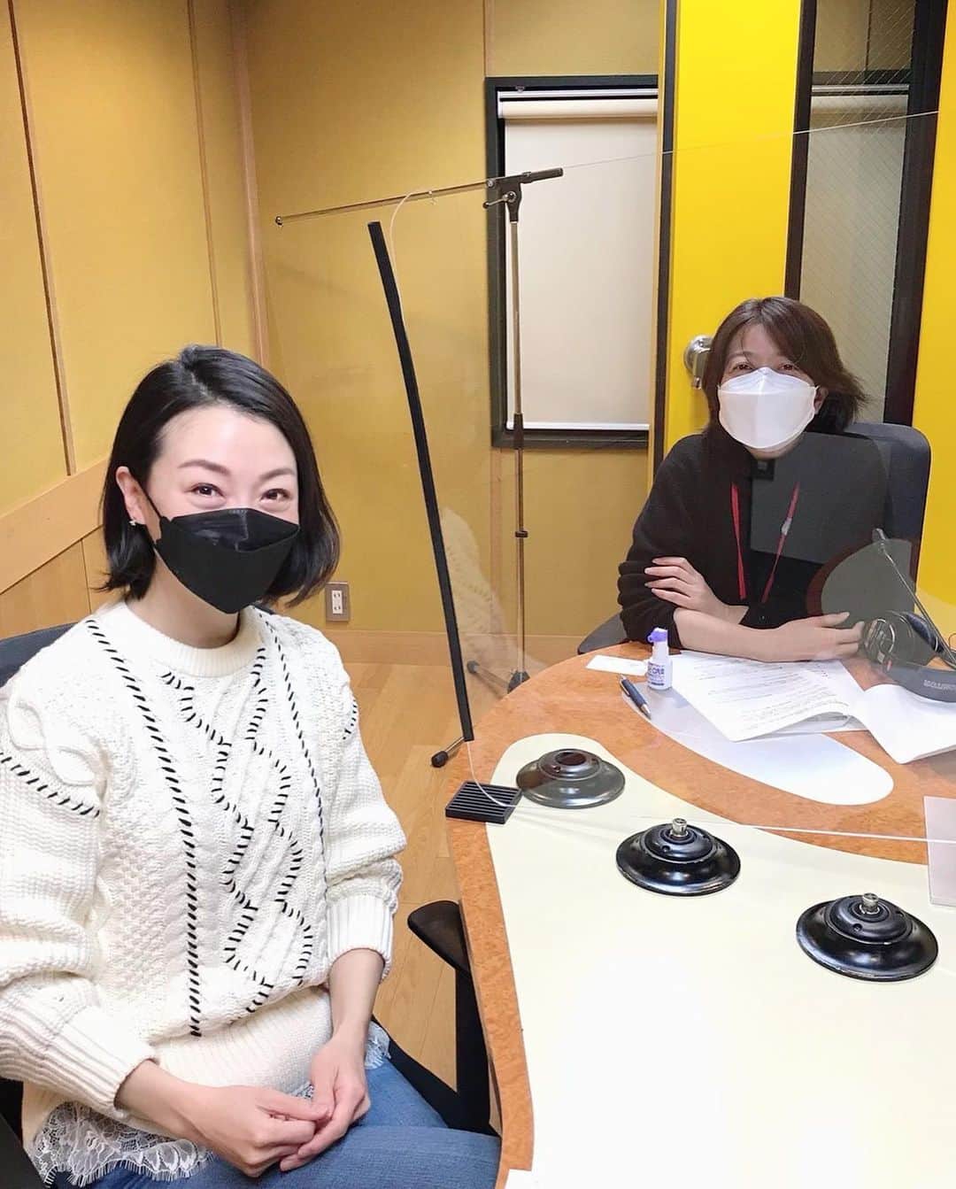八木早希さんのインスタグラム写真 - (八木早希Instagram)「今日のBreeze on Sunday🌿 短編オムニバス映画「ミラーライヤーフィルムズ・シーズン2」の一篇を撮られた三島有紀子監督をお迎えしました✨  一昨年に閉店も、今でもデミグラスソースを作り続けている洋食店店主・川上次郎を佐藤浩市さんが演じています🌃佐藤さんが挑んだ脅威の11分ワンカット撮影！ラスト・夜明け前の空の余韻に浸って下さい✨  #mirrorliarfilms#season2#imperial大阪堂島出入橋#三島有紀子#監督#佐藤浩市#breezeonsunday#fmcocolo#八木早希」2月20日 17時47分 - sakiyagi