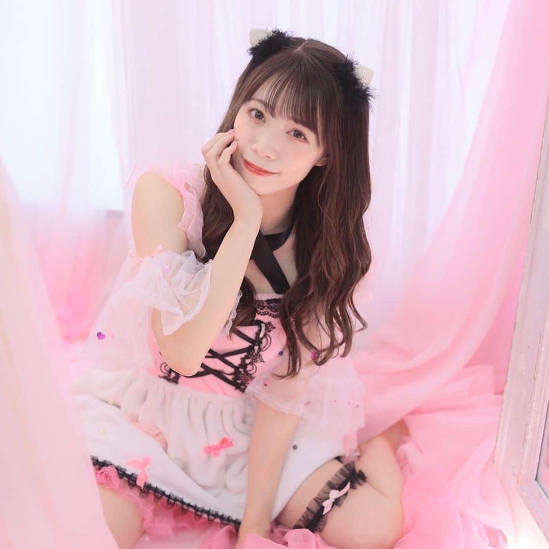 宇佐美幸乃さんのインスタグラム写真 - (宇佐美幸乃Instagram)「pink...🎀  #pink #idol #アイドル　#cosplaygirl #japanesegirl #followme #スタジオ　#衣装　#fff #sexy #anime」2月23日 11時02分 - usami_yukino