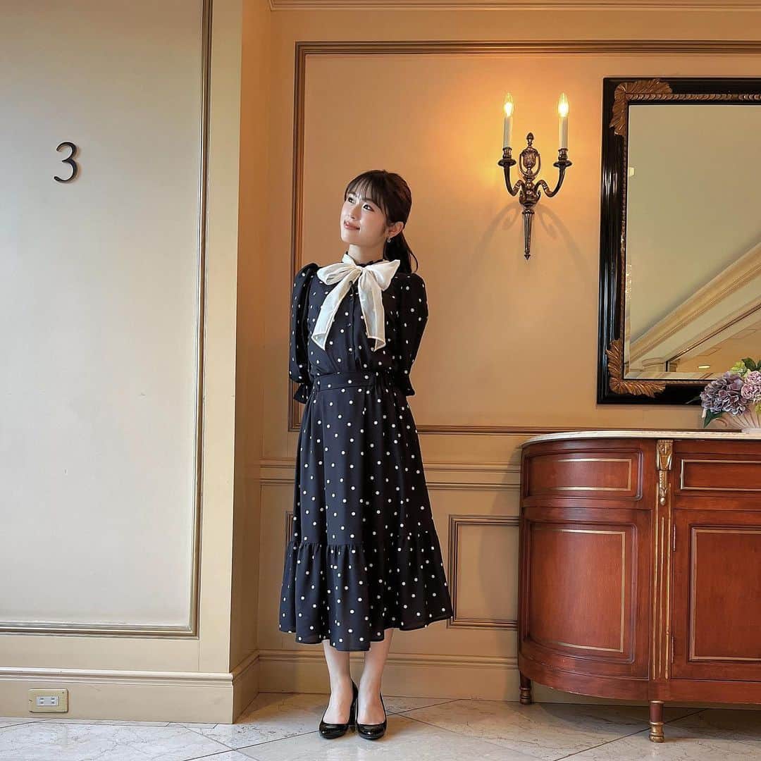 渋谷凪咲さんのインスタグラム写真 - (渋谷凪咲Instagram)「胸リボンのリボンと、ドットがとってもかわいいお衣装でした🤍  #芸能界常識チェック #衣装 #ピアノ弾けそう🎹 #鍵盤カラー」2月23日 14時37分 - nagisa_nikoniko