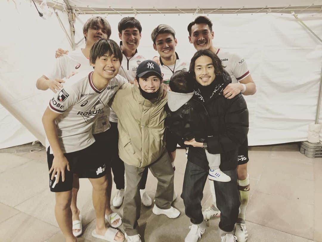 Taka さんのインスタグラム写真 - (Taka Instagram)「いやー惜しかったけどいい試合だった！しかしあなたは持ってるわ！😎さすがです！ お疲れ様！ @makino.5_official @kazuto_ioka_official @visselkobe」2月23日 19時40分 - 10969taka