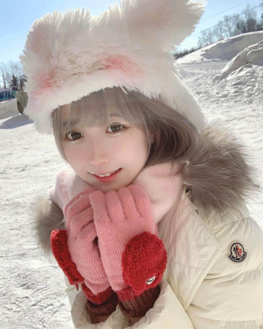 Yamiさんのインスタグラム写真 - (YamiInstagram)「来长白山啦！！🐰❄️💕」2月24日 20時18分 - real__yami