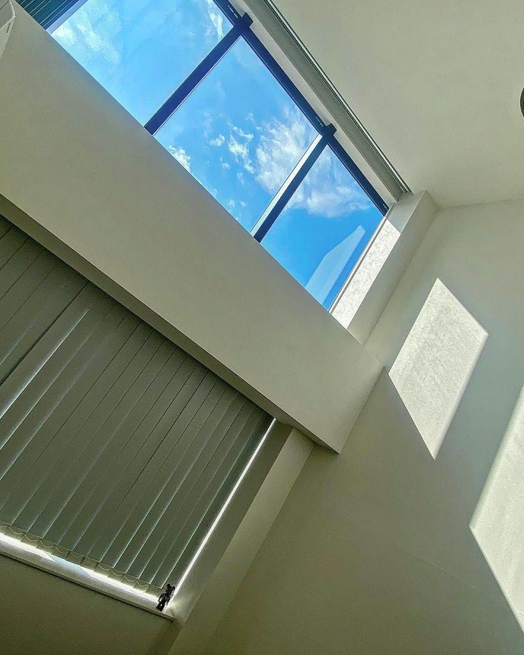 浅田舞さんのインスタグラム写真 - (浅田舞Instagram)「𝑀𝐸𝐷𝐼𝐶𝑂𝑀 𝑇𝑂𝑌×𝐻𝑎𝑗𝑖𝑚𝑒 𝑆𝑜𝑟𝑎𝑦𝑎𝑚𝑎×2𝐺 ⁡ 私の寝室には𝑩𝑬@𝑹𝑩𝑹𝑰𝑪𝑲ちゃん🧸🤖💋 ⁡ぽつんと佇んでおります。  今日は良いお天気だー！🌞🌞🌞」2月26日 15時09分 - asadamai717
