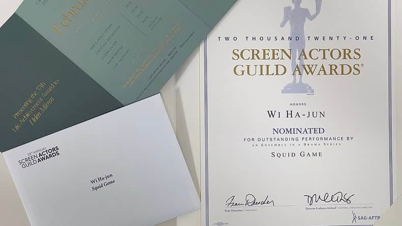 ウィ・ハジュンさんのインスタグラム写真 - (ウィ・ハジュンInstagram)「오징어게임이 SAG(screen actors guild awards) 에서 4개 부문 후보에 올랐습니다. 저는 스케줄들로 인해 시상식에 참석 하지못해서 너무 아쉽지만 초청해주셔서 정말 영광이고 감사드립니다.! 오징어게임의 수상을 진심으로 기원합니다! 화이팅!! #sag #squidgame #오징어게임」2月27日 15時41分 - wi__wi__wi