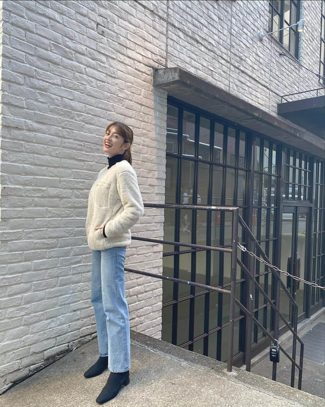 宮澤成良（宮沢セイラ）さんのインスタグラム写真 - (宮澤成良（宮沢セイラ）Instagram)「週末ゆっくり過ごせましたか〜? 最近天気がよくて嬉しい！ 資格のお勉強おわって少しお散歩できました🤍気分転換大事ですね  #お散歩コーデ #ootd」2月27日 19時16分 - seira_miyazawa