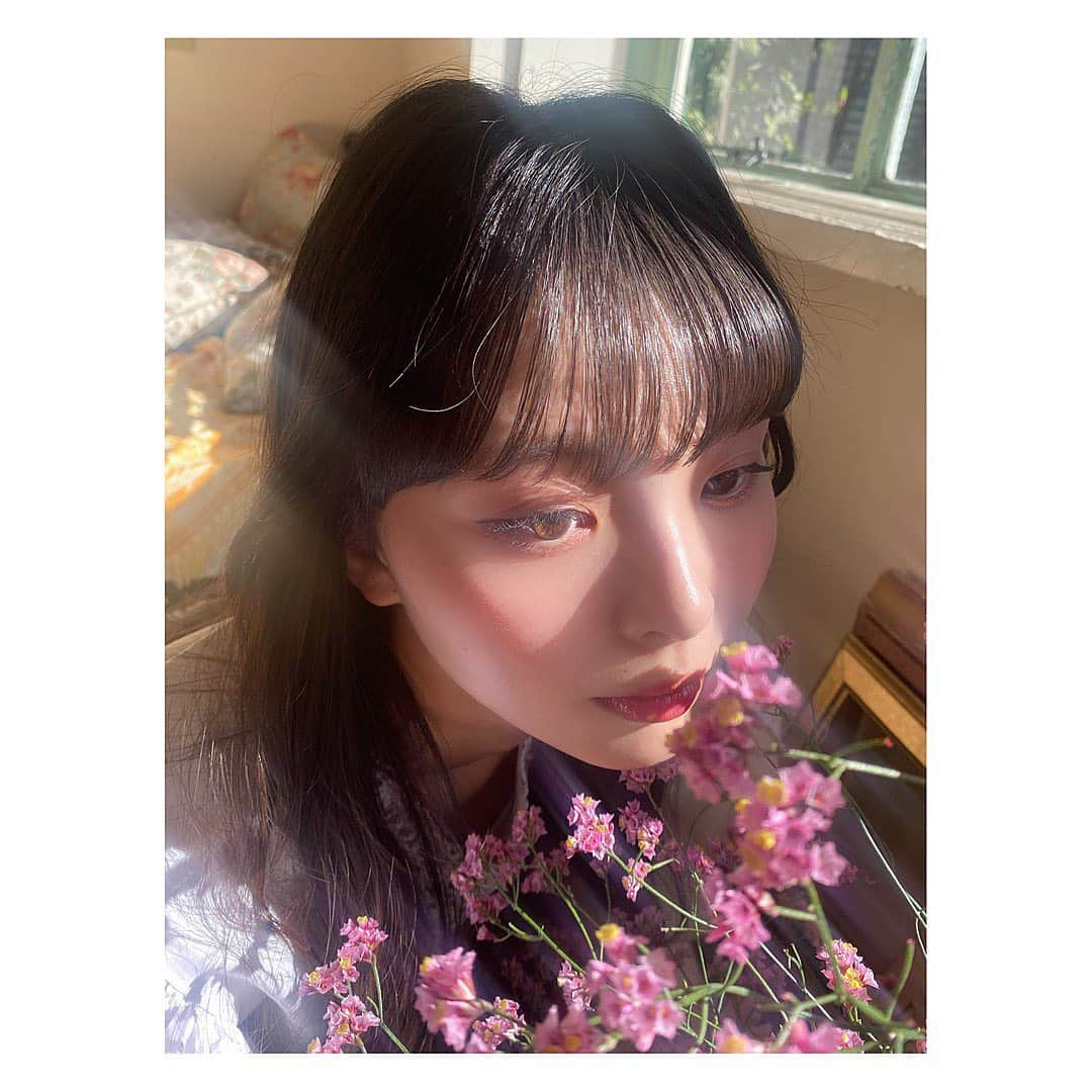 川口ゆりなさんのインスタグラム写真 - (川口ゆりなInstagram)「． ． ． 𓂃 ✿𓈒𓏸 ． カレンダーのオフショットです( ¨̮ ) ． ． ．」2月27日 20時45分 - kawaguchi_yurina_official