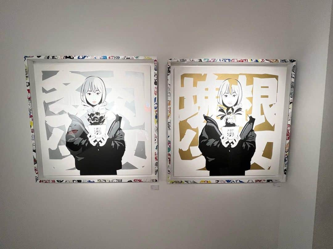 早見あかりさんのインスタグラム写真 - (早見あかりInstagram)「_ Part1に続き、Part2「ヒロイン中毒」展へ ギリギリ最終日にすべりこみ！ふぅー ⁡ ネオンが可愛すぎた🔥🔥 ⁡ #art#backsideworks#shgallery」2月28日 11時44分 - akari_hayami_official