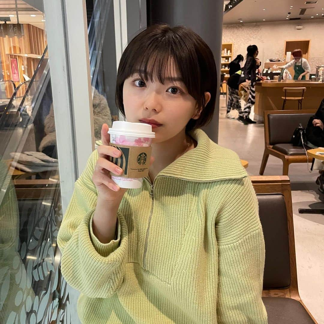 大熊杏優さんのインスタグラム写真 - (大熊杏優Instagram)「スタバ何が好き〜？？」2月28日 21時47分 - ayuokuma